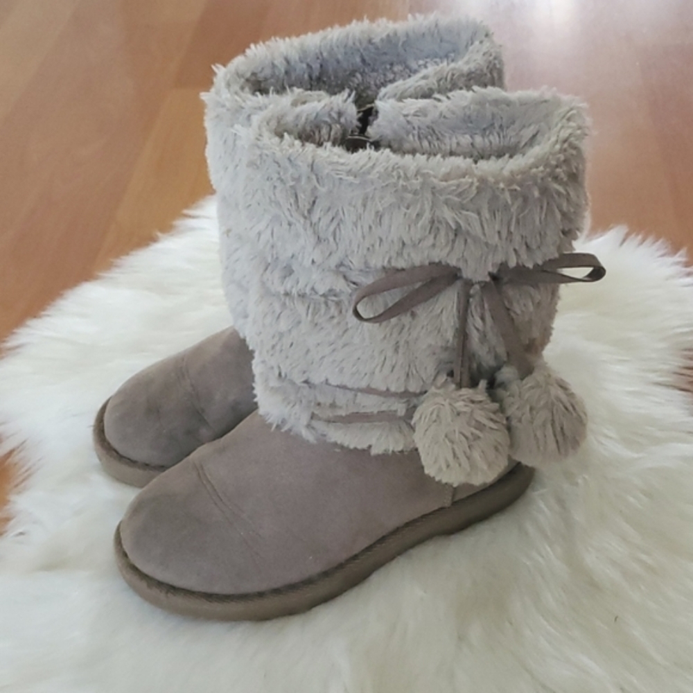 Makalu taupe girls zip up faux fur cozyland boots sz 12